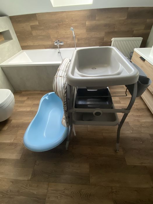 Wanienka na stelażu Chicco plus druga wanienka gratis