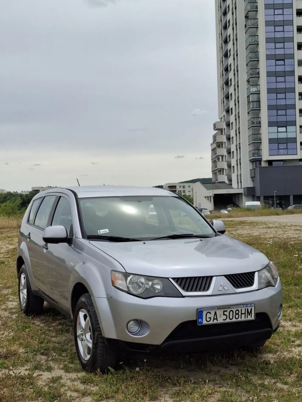 Mitsubishi Outlander 4x4 sprawne,stan tech. Bez zastrzeżeń