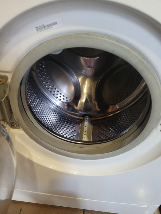 Машинка автоматБ/у ,Індезіт wisl82