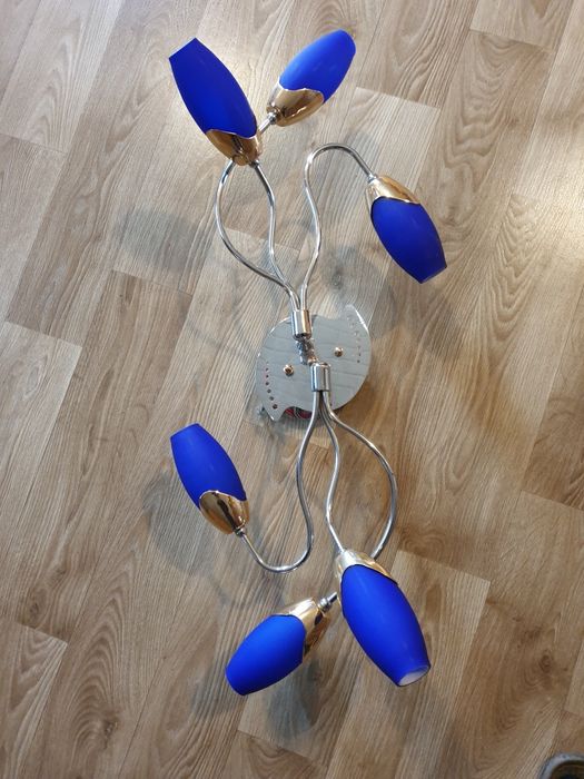 Продається люстра