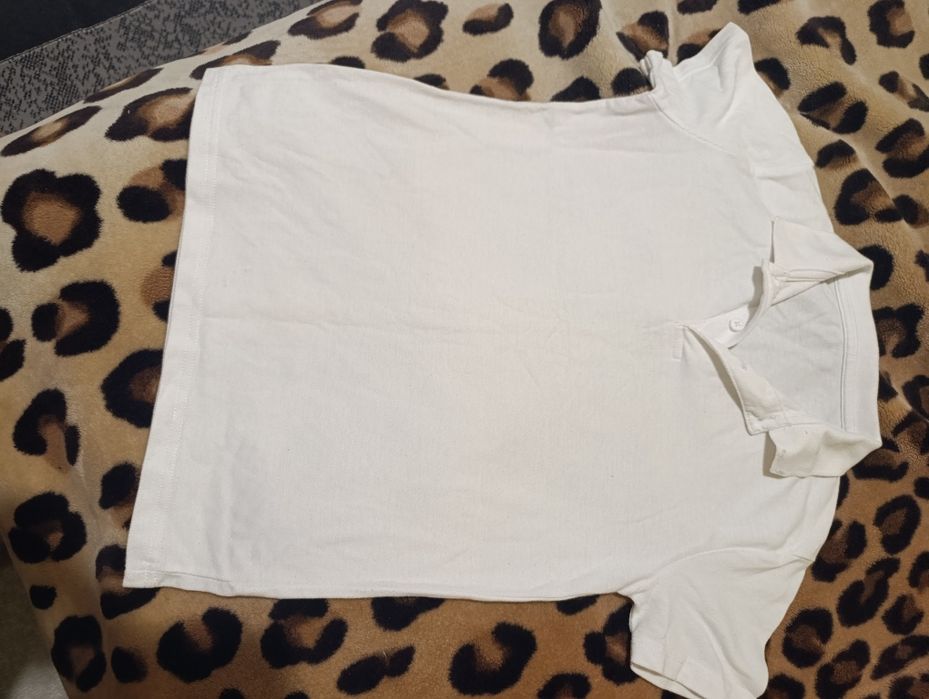 Безкоштовно футболочка