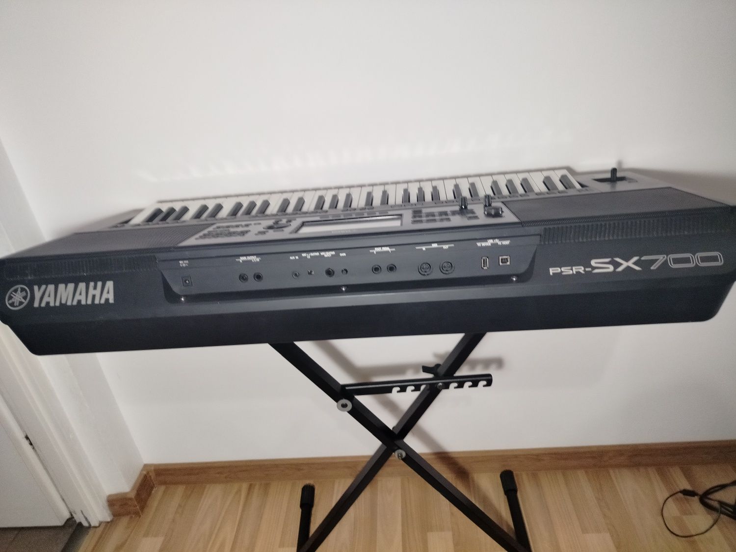 Yamaha psr sx700