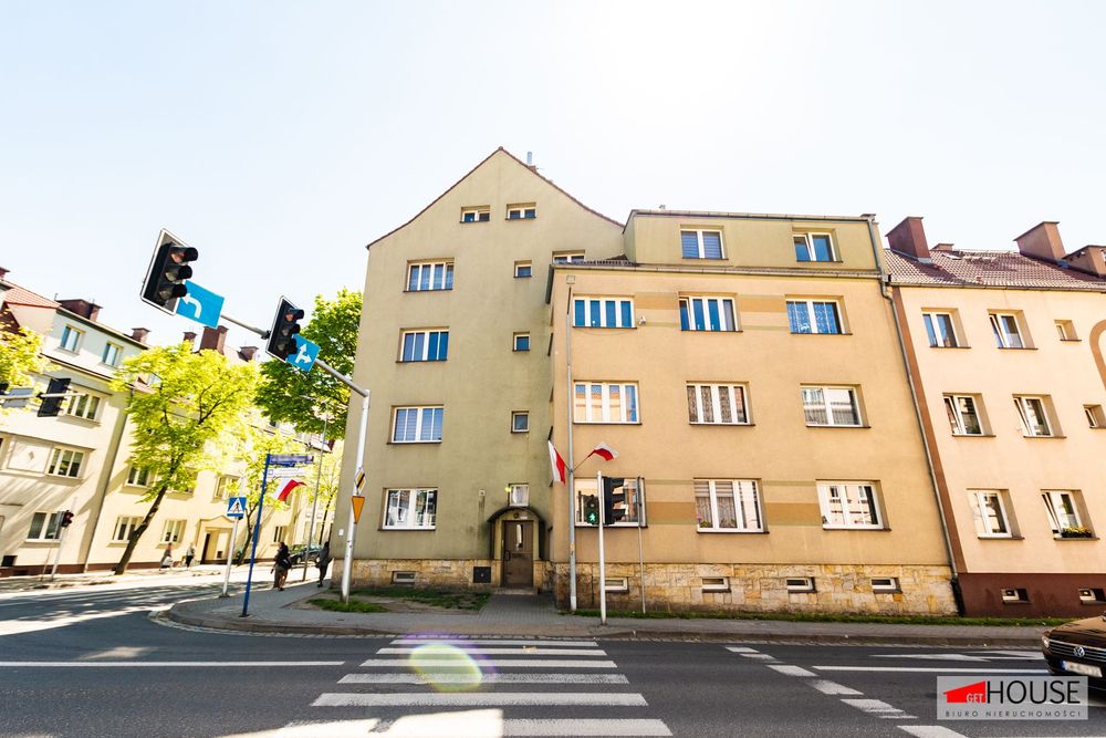 3 pokoje – 60,40 m2 + taras na dachu w cenie.