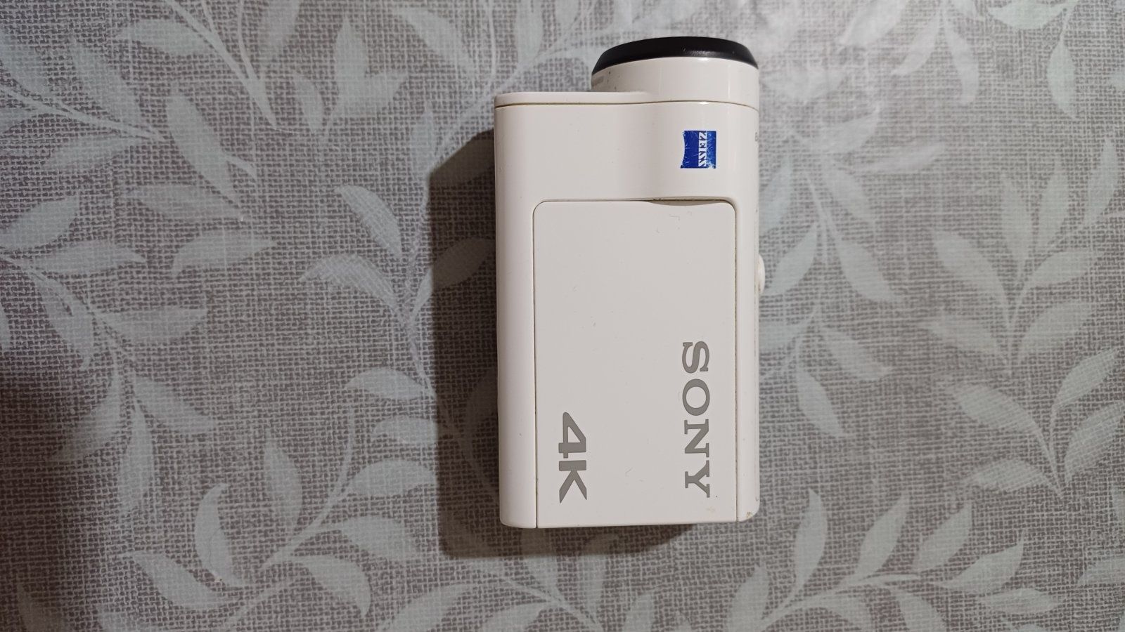 Продам экшен камеру Sony FDR-X3000R
