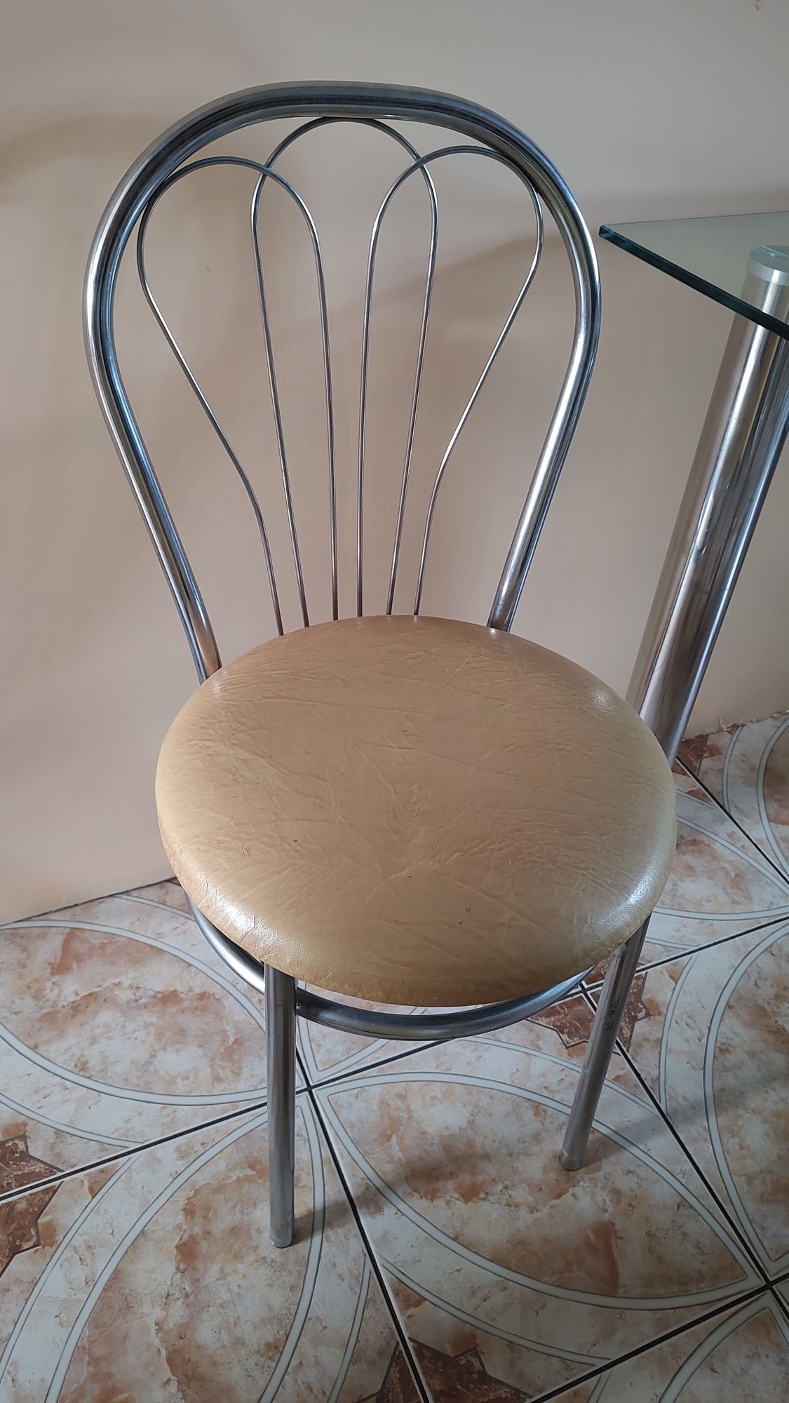 Stół z krzesłami zestaw