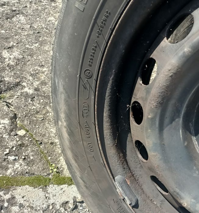 Opony na felgach 195/65R15 2szt.