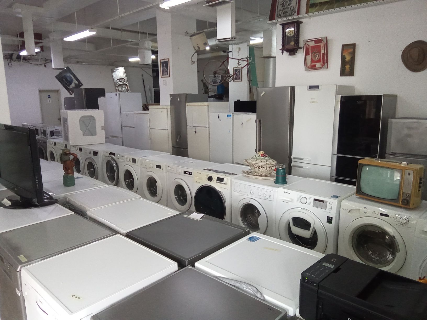 Máquina de lavar roupa e loiça