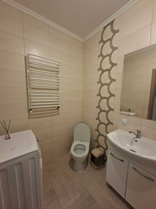 Оренда однокімнатної квартири з гардеробною вул.Дорошенка,22Б(парк)