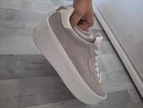 Guess sneakersy szare 40 na platformie