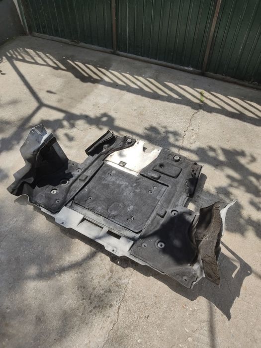 Resguardo motor Opel Zafira A