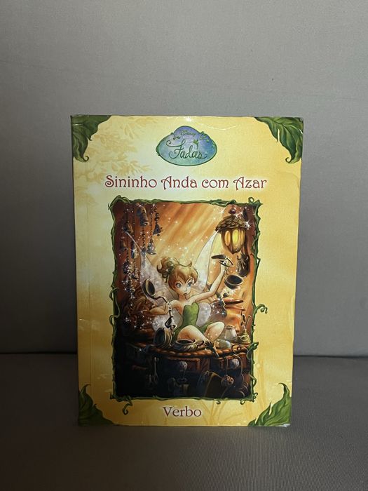 Sininho Anda com Azar | Disney Fadas | Livro infantojuvenil