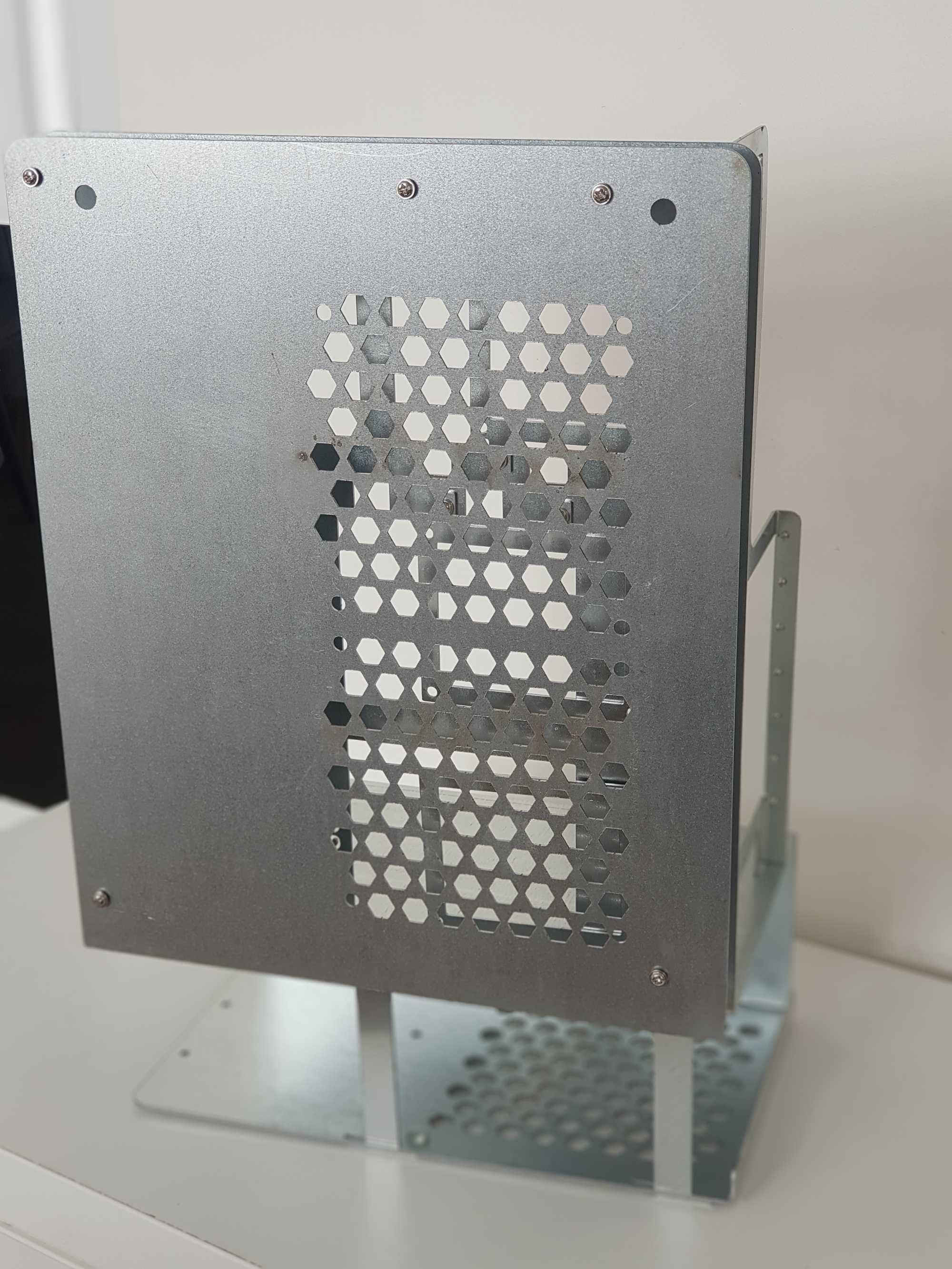 Gamingowa Open PC - V. 4 x SSD, 1 x HDD świetny wygląd