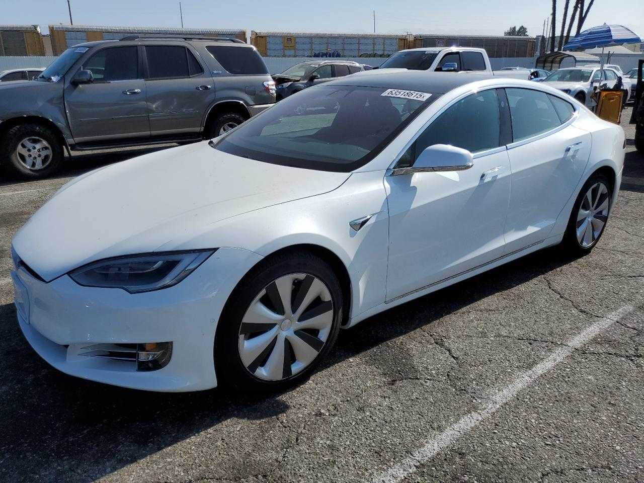 TESLA MODEL S 2021 року випуску