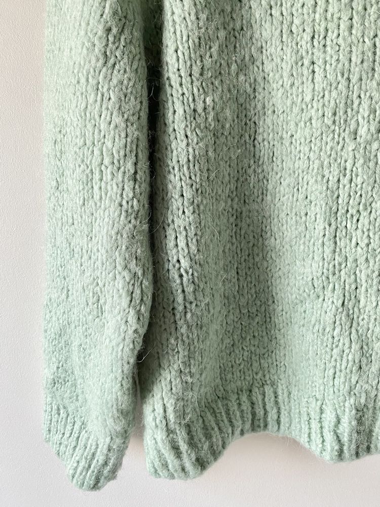 Zara miętowy sweter oversize gruby splot