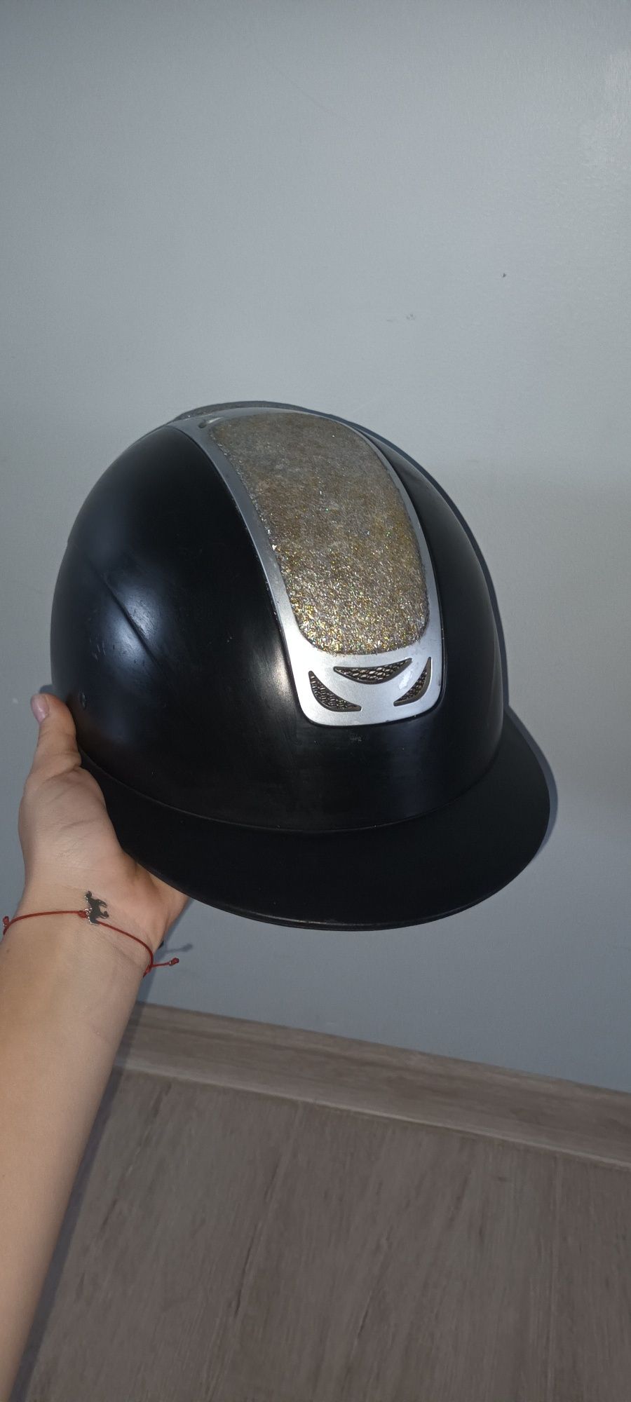 Sprzedam kask jeździecki