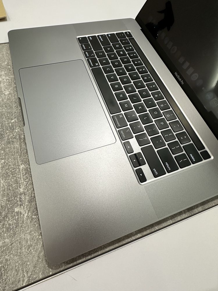 Macbook pro 2019 16 | 512GB 16 Ram 5300M i7