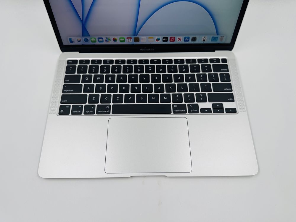 36 циклів Apple Macbook Air 13 2020 M1 16GB RAM 512GB SSD IL6036
