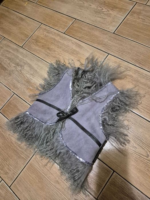 Skórzany bezrękawnik dziewczęcy rozm.98-104