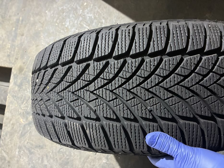 Шини good year ultra gripe