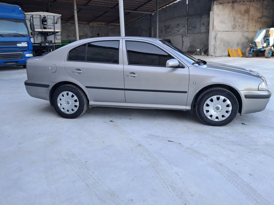 Продам шкода тур 1.9 тді