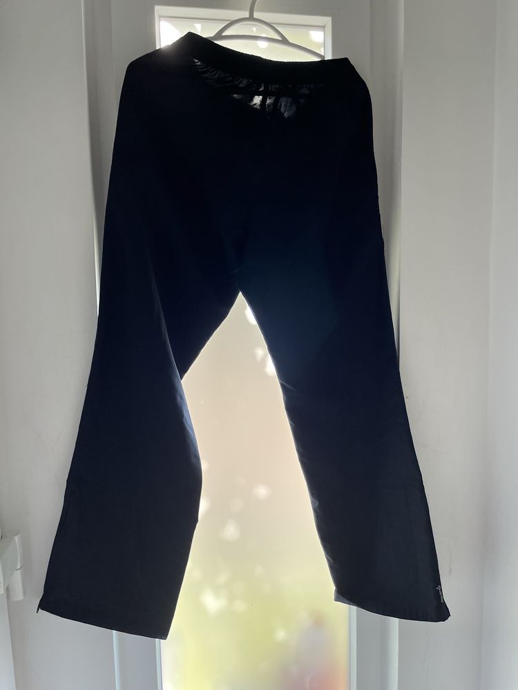 Calça preta Licra fresca