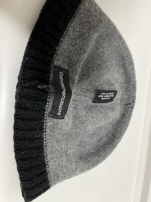 Шапка Giorgio Armani