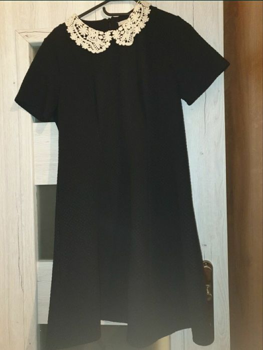 Czarna elegancka sukienka George M/L mała czarna