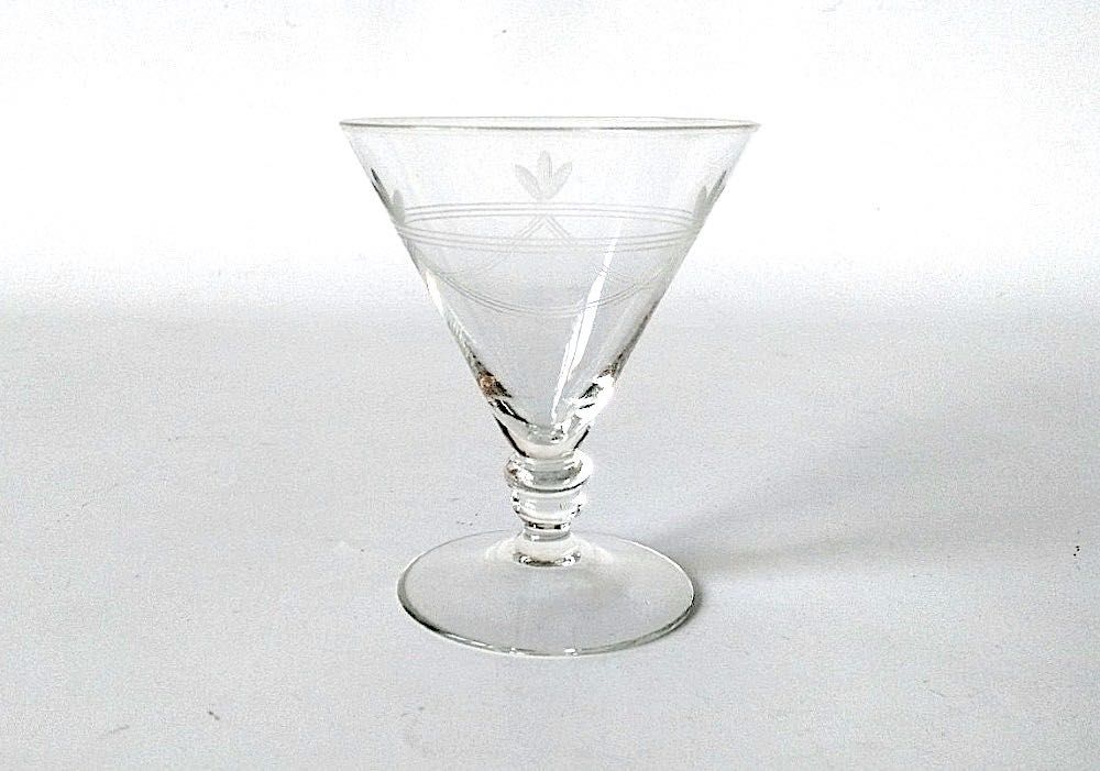 Kieliszek koktajlowy grawer dekorowany elegancki kryształowy kryształ