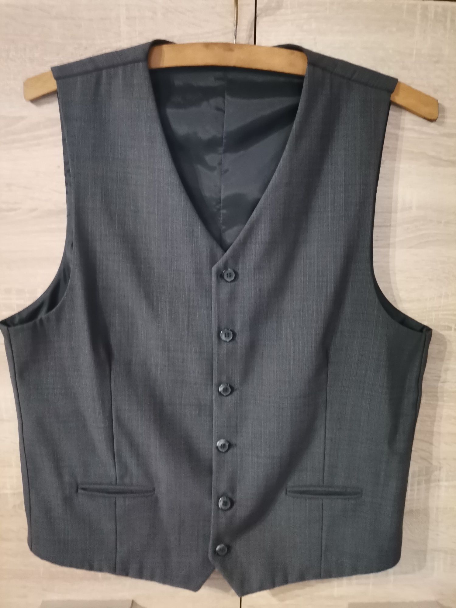 Garnitur męski jak nowy roz. L - XL