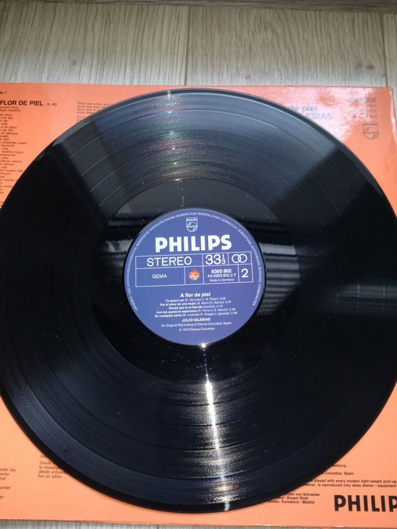Płyta winylowa Julio Iglesias A Flor de Piel Wydawnictwo Philips