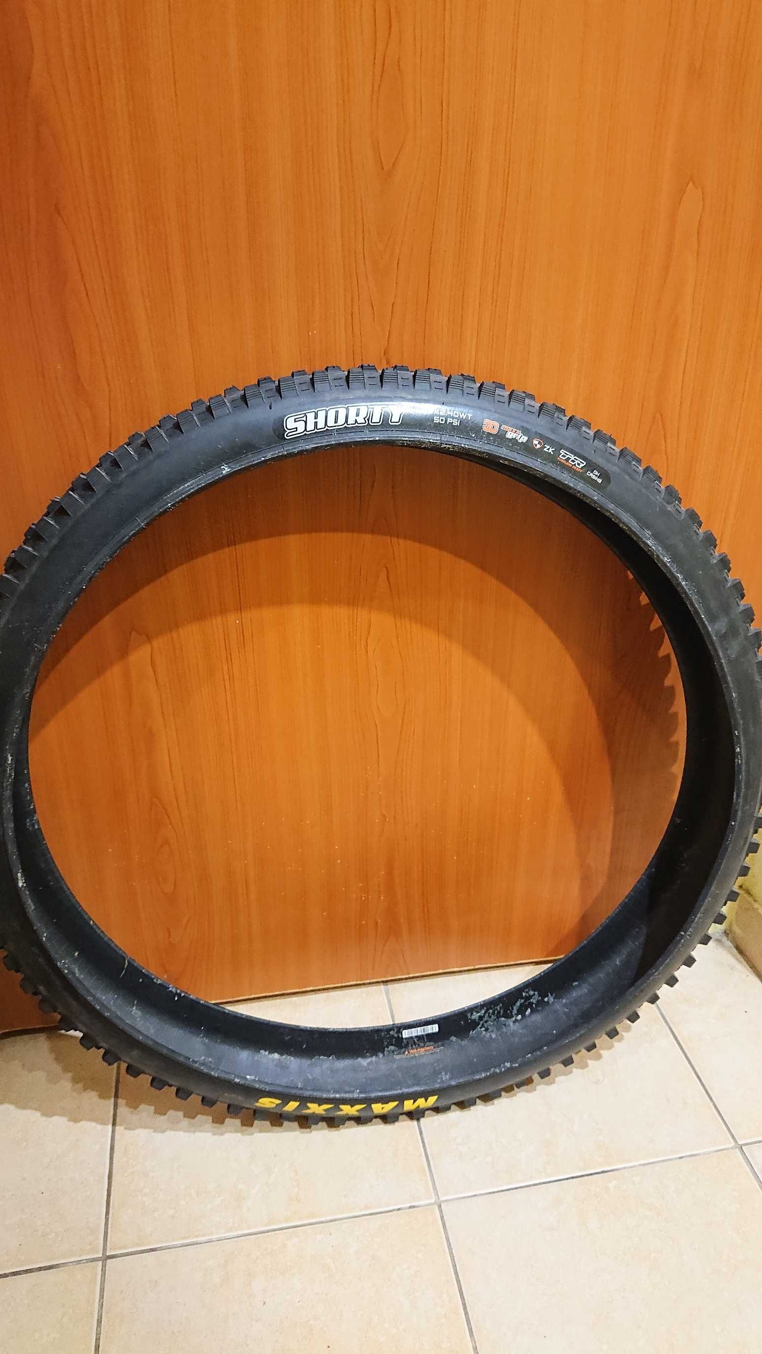 Opona MAXXIS Shorty 29X2.40WT TR DH CASING 60X2TPI