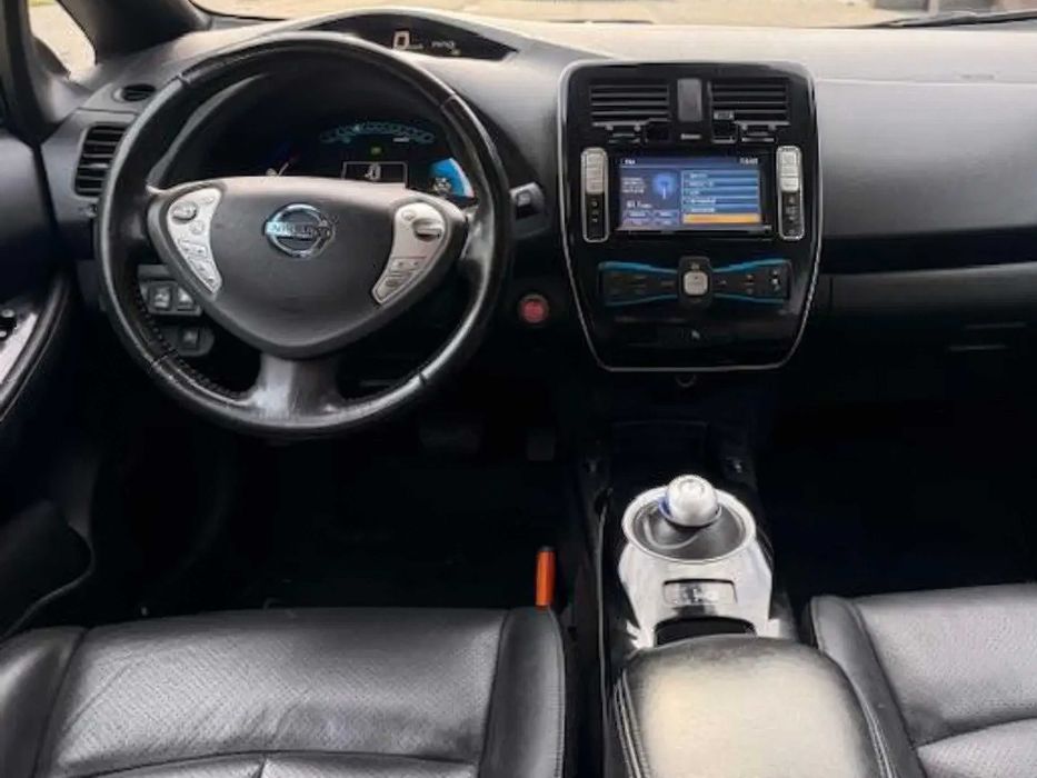 Nissan Leaf      2015