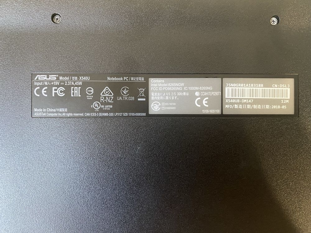 Ноутбук на запчастини ASUS x540ub - dm147