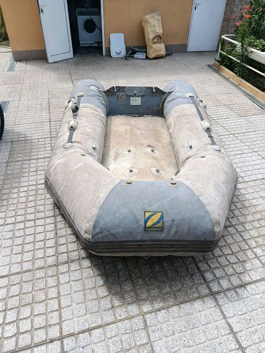 Barco não tem motor