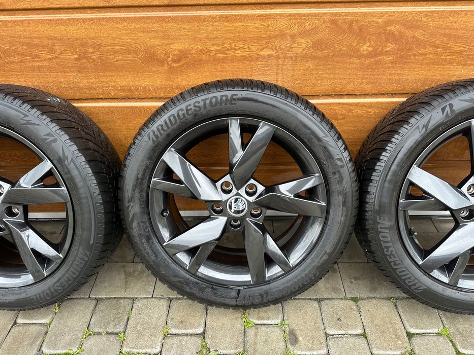 Oryginalne felgi z oponami Skoda Superb/Octavia 3 205/55/17 ET46