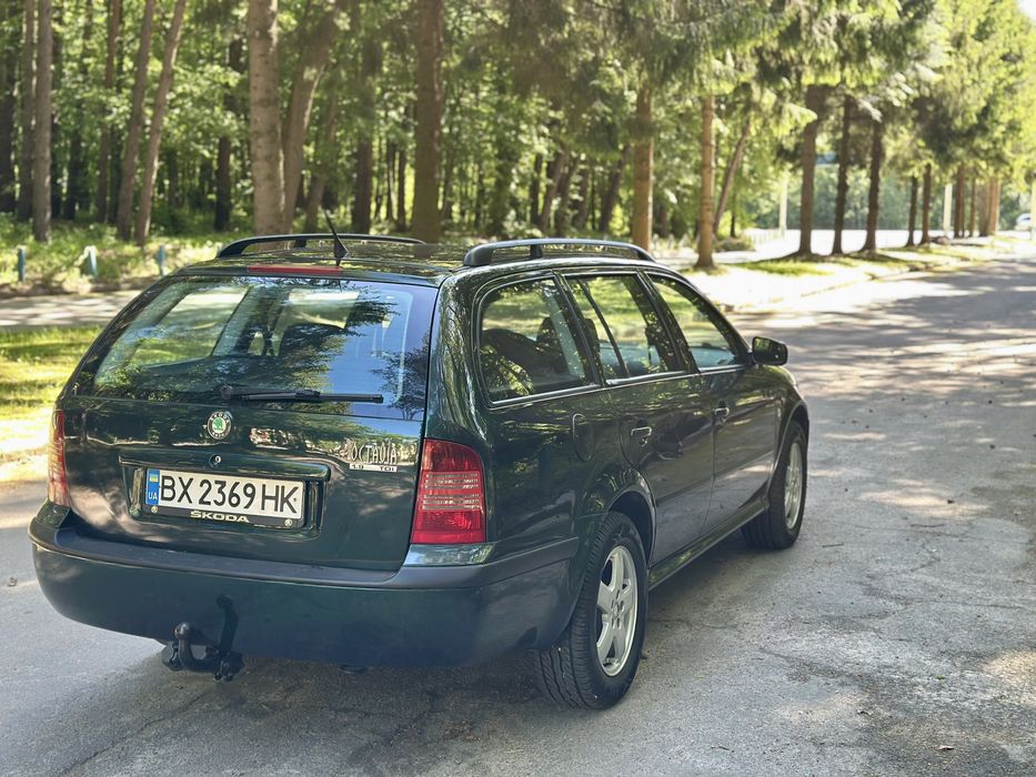 Шкода Тур 1.9 ТДІ хороше та економне авто