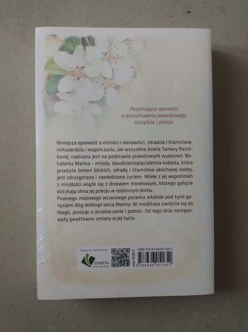 Morelowe drzewo Tamara Reznikova