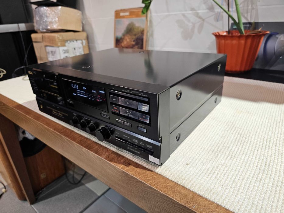 Касетна дека Akai GX-75 MK II (3 Head, HQ, Made in Japan)
