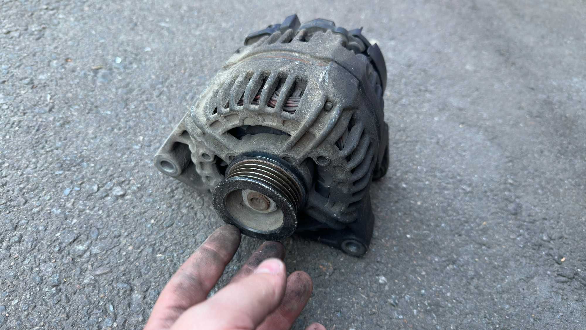 Генератор 100А на Opel Corsa D (Z14XEP) 13222930 ZY, Bosch 0124325171