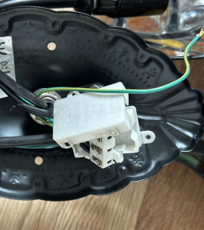 Lampa do powieszenia szklany witraż