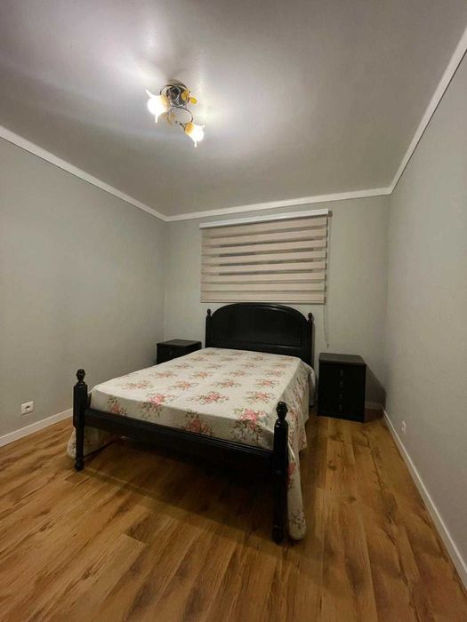 Aluguer de quarto.