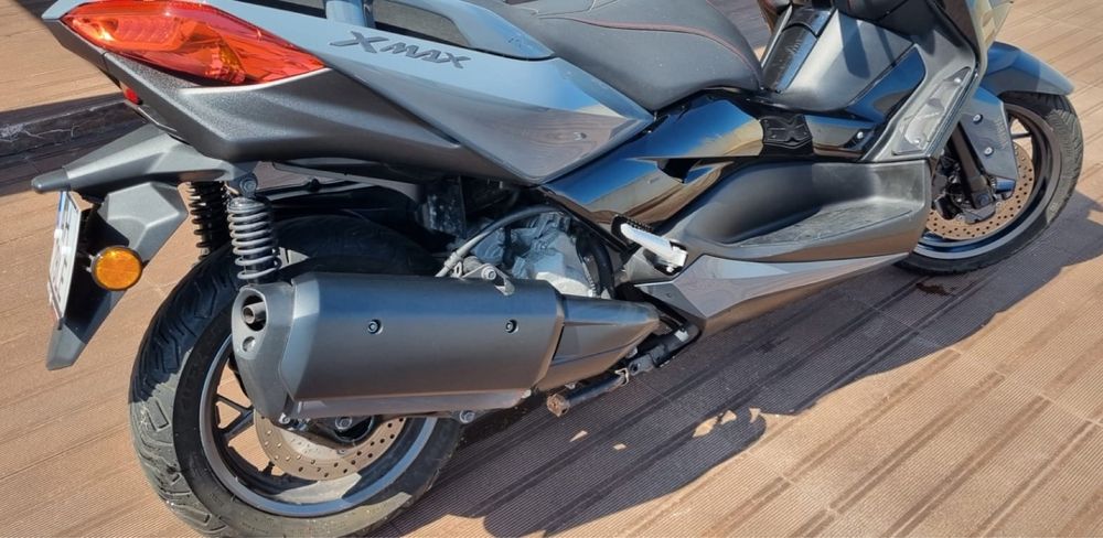 YAMAHA X-Max 300