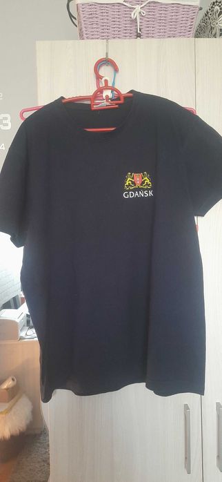 Granatowy tiszert M