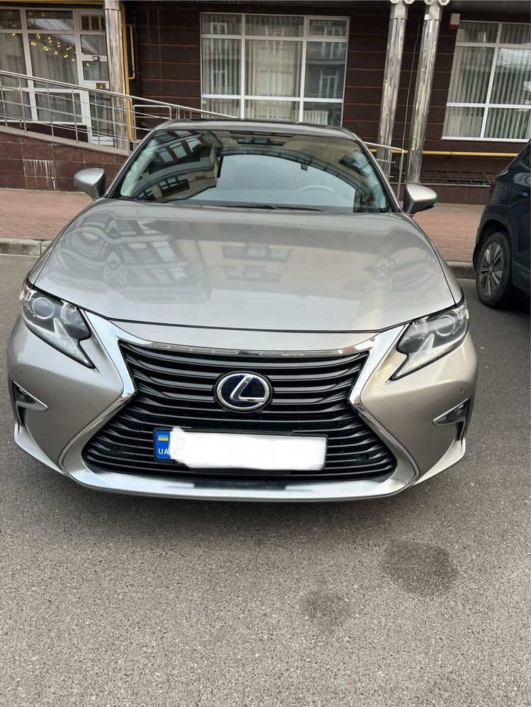 Lexus ES300H, 2016 ідеальний стан, гібрид.