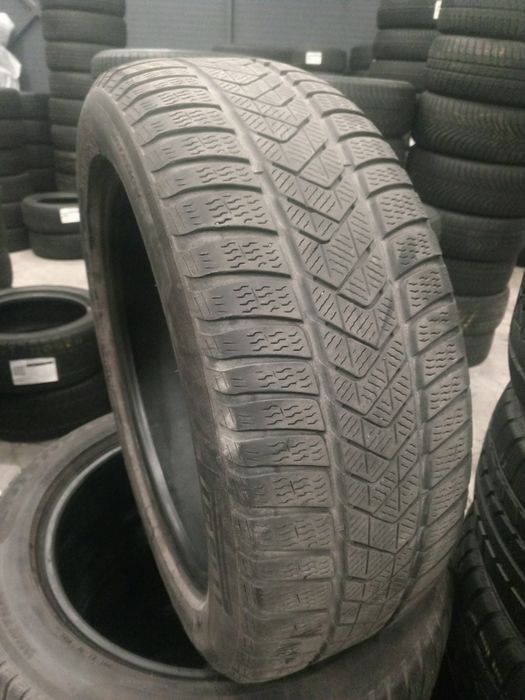 245 50 R19 PIRELLI Sottozero 3 RunFlat, Зимові шини б/у, Склад