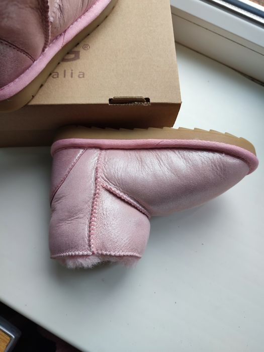 Натуральні теплі черевики угі уггі Ugg Australia 18 см