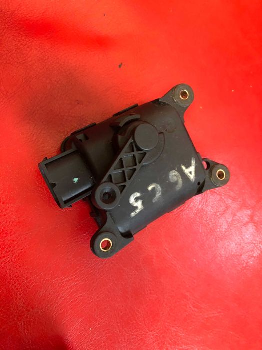 Silniczek nawiewu nagrzewnicy Audi A6 C5 Europa