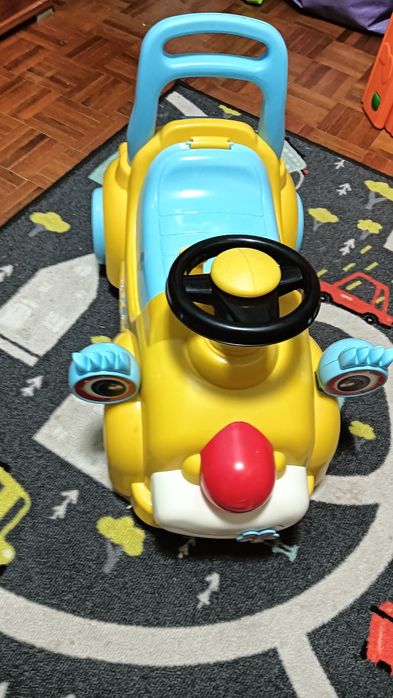 Carrinho de brincar
