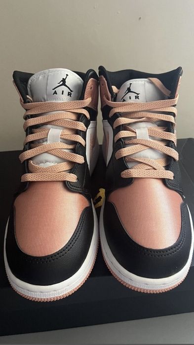 Jordan 1 Mid Light Madder Root