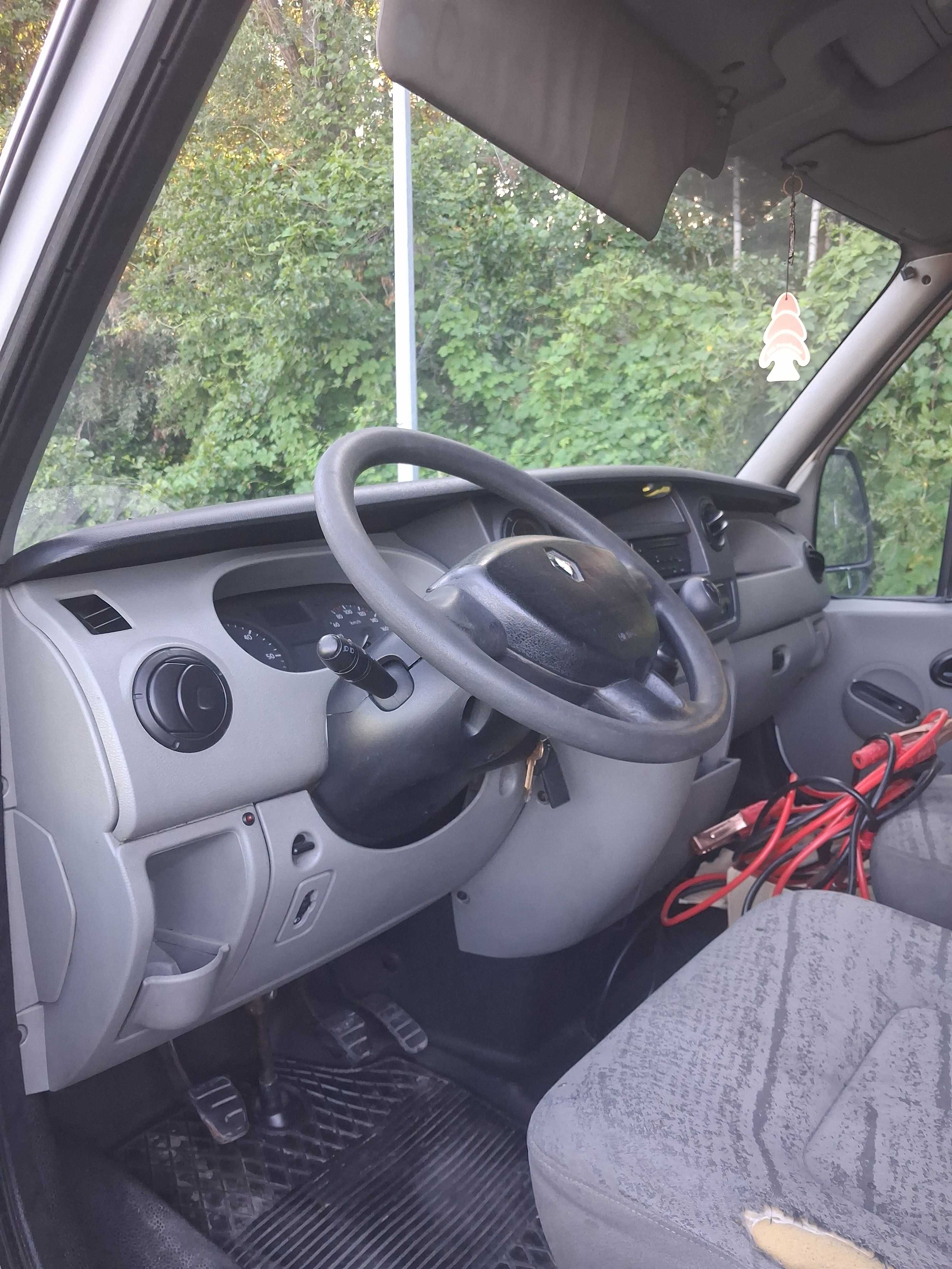 Samochód Renault Master